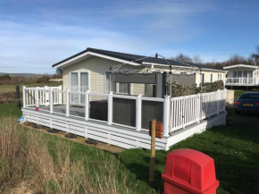 2 Bedroom Lodge, OG30, Shanklin, Isle of Wight